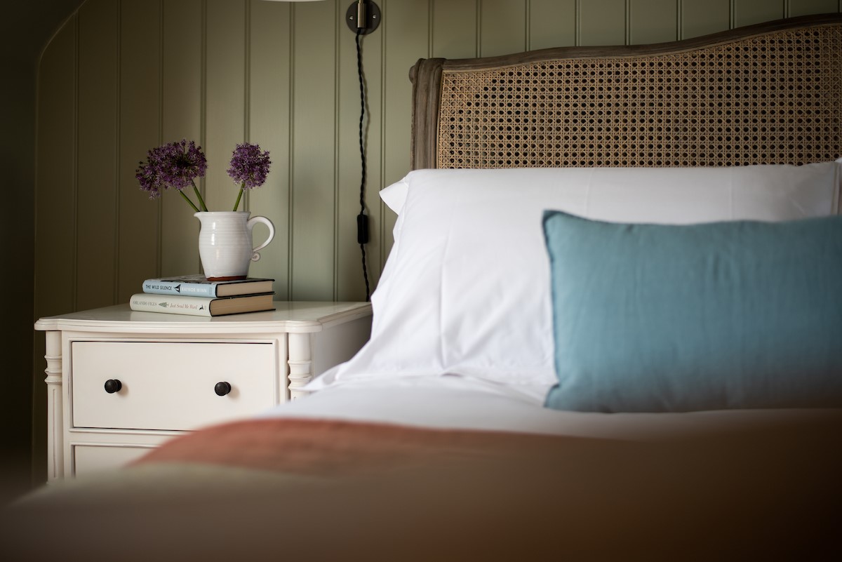 Campsie Cottage - pretty details in the master bedroom