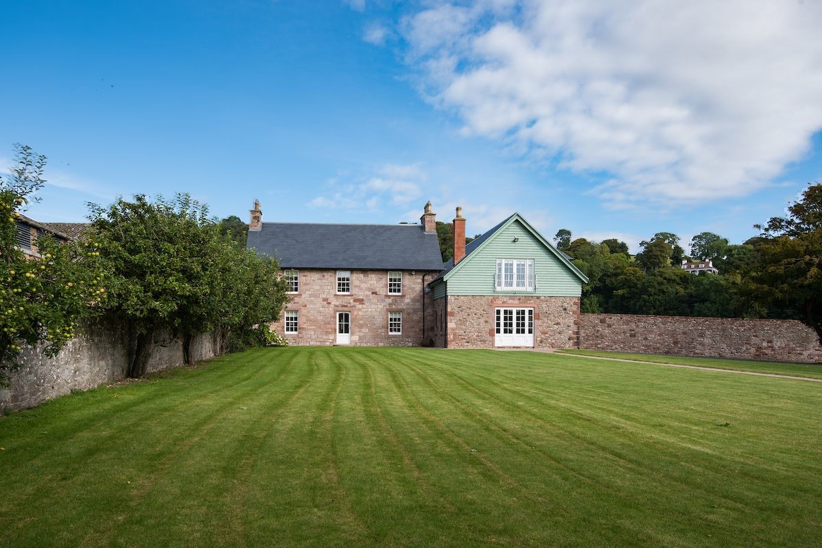 Dryburgh Farmhouse - side view of the property from the large lawned south-facing garden