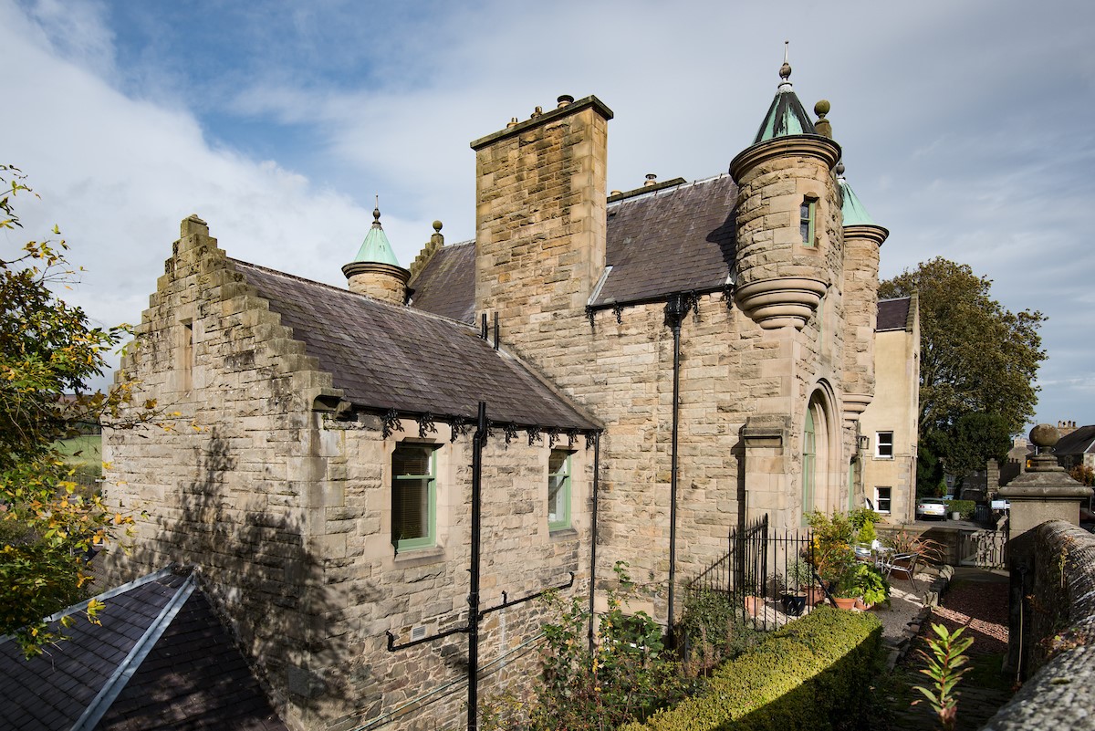 The Five Turrets - property frontage