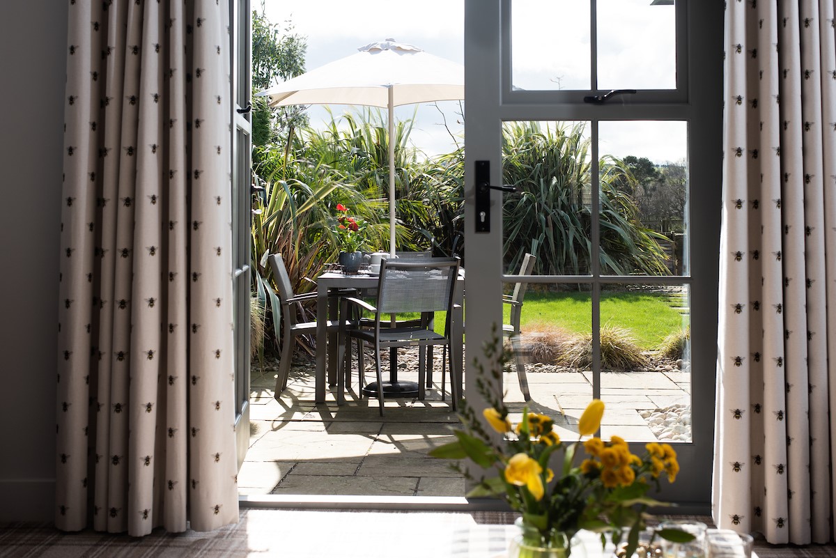 Number Nine, Lanchester - views from the living area through to the outside seating areas