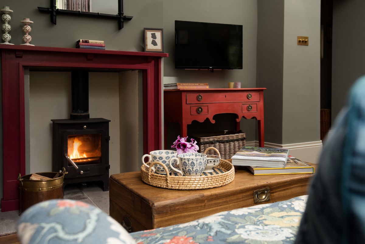 Stable Cottage, Glanton Pyke - a Smart TV and log burner situated in the living room