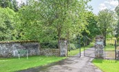 Pathhead Farmhouse - estate entrance gates