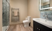 Lookout North - en suite bathroom with shower and heated towel rail