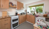 Coldstream Coach House - kitchen with plenty of storage space