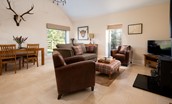 Leyland Barn - spacious open plan dinning and living area