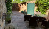 Bowls Cottage - rear courtyard with outside dining area