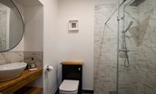 Castle View, Bamburgh - bedroom one en suite shower room