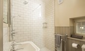 Overview Cottage - en suite shower room