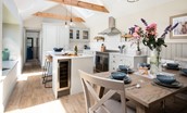 Lookout Cottage - modern kitchen and dinning area with Smeg range cooker